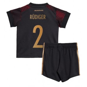 Tyskland Antonio Rudiger #2 Udebanesæt Børn VM 2022 Kort ærmer (+ korte bukser)